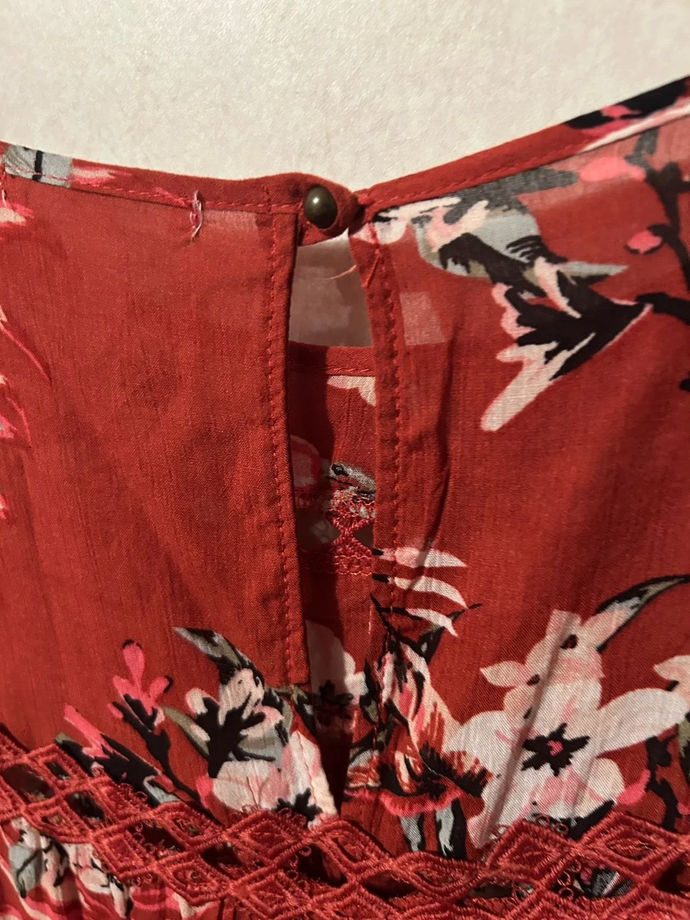 Maurice’s XXL Sleeveless high low blouse maroon - Picture 5 of 8